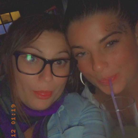 Meet your Posher, Alexandra - Picture 1 of 1